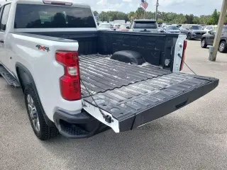 Chevrolet Silverado 2500HD 2024 4x4 Custom 4p Cab Tripulada LB