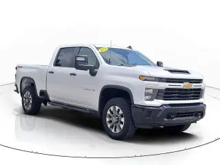 Chevrolet Silverado 2500HD 2024 4x4 Custom 4p Cab Tripulada LB
