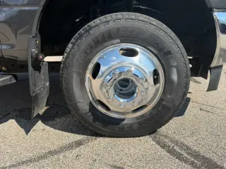 Ford F-350 Super Duty 2019 4x4 XLT 2p Cabina Estándar 145 pulgadas de distancia entre ejes Chasis DRW