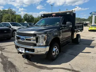 Ford F-350 Super Duty 2019 4x4 XLT 2p Cabina Estándar 145 pulgadas de distancia entre ejes Chasis DRW