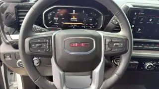 GMC Sierra 1500 2026 4x2 SLT 4p Camioneta Cabina de Tripulante 5.8 ft. CB
