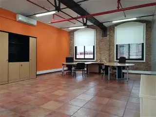 Oficina equipada Cornellà