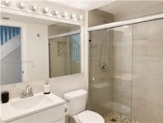 Propiedad en alquiler con 3 dormitorios y 2.5 baños en Hallandale Beach
