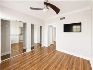 Propiedad en alquiler con 3 dormitorios y 2.5 baños en Hallandale Beach