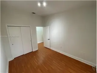 Propiedad en alquiler con 3 dormitorios y 2 baños en North Miami Beach