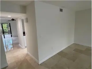 Propiedad en alquiler con 3 dormitorios y 2 baños en North Miami Beach