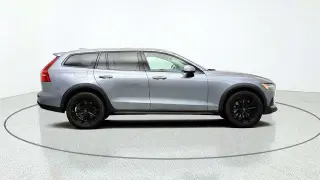 Volvo V60 Cross Country 2021 AWD T5 4p Wagon
