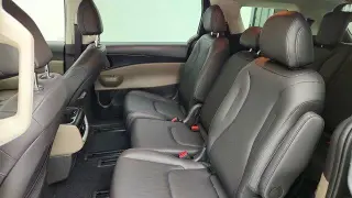 Kia Carnival 2026 LX 4dr Mini-Van