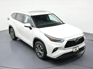 Toyota Highlander 2021 AWD XLE SUV 4p.