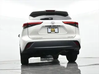 Toyota Highlander 2021 AWD XLE SUV 4p.