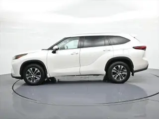 Toyota Highlander 2021 AWD XLE SUV 4p.