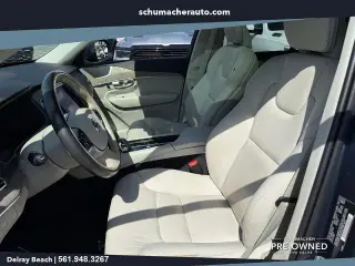Volvo XC90 2024 4x4 B6 Plus Bright Theme 7-Pasajeros SUV 4p