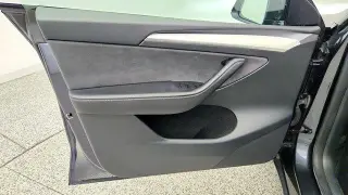Tesla Model Y 2024 AWD Long Range 4p Crossover