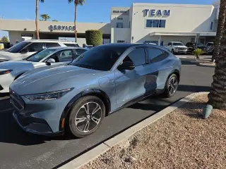Ford Mustang Mach-E 2023 Premium 4p SUV