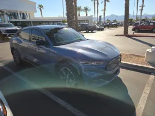 Ford Mustang Mach-E 2023 Premium 4p SUV