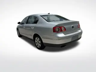 Volkswagen Passat 2007 2.0T 4p Sedán (2L I4 6A)