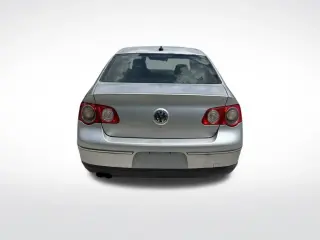 Volkswagen Passat 2007 2.0T 4p Sedán (2L I4 6A)