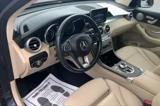 Mercedes-Benz GLC 2019 4MATIC GLC 300 4p SUV con tracción en todas las ruedas