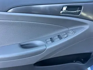Hyundai SONATA Hybrid 2013 Limited 4dr Sedan
