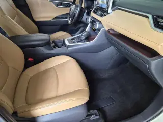 Toyota RAV4 2019 Limited 4p SUV