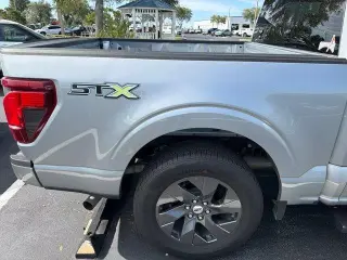 Ford F-150 2025 4x2 STX 4p SuperCrew 5.5 ft. SB