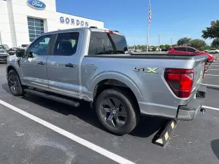 Ford F-150 2025 4x2 STX 4p SuperCrew 5.5 ft. SB