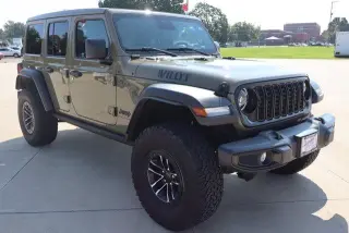 Jeep Wrangler 2025 4x4 Willys 4dr SUV