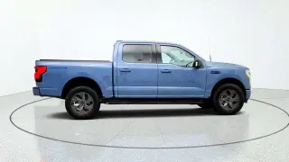 Ford F-150 Lightning 2023 AWD XLT 4p SuperCrew 5.5 ft. SB