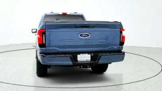 Ford F-150 Lightning 2023 AWD XLT 4p SuperCrew 5.5 ft. SB