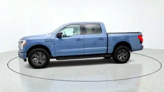 Ford F-150 Lightning 2023 AWD XLT 4p SuperCrew 5.5 ft. SB
