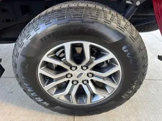 Ford F-150 2022 4x4 Lariat 4p SuperCrew 5.5 ft. SB