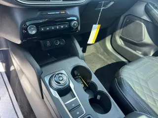 Ford Escape 2024 AWD Platinum 4p SUV