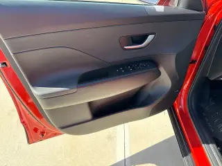 Hyundai KONA 2024 Limited 4p Crossover