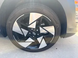 Hyundai KONA 2024 Limited 4p Crossover