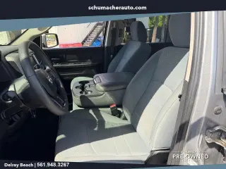 Ram 1500 Classic 2019 4x2 Tradesman 4dr Crew Cab 5.5 ft. SB Camioneta
