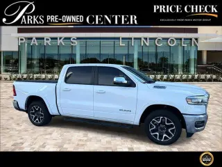 Ram 1500 2025 4x4 Laramie 4p Camioneta Cabina Completa 5.6 ft. SB