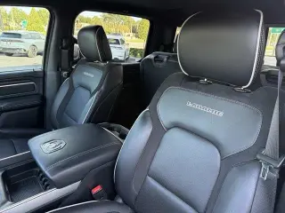 Ram 1500 2025 4x4 Laramie 4p Camioneta Cabina Completa 5.6 ft. SB