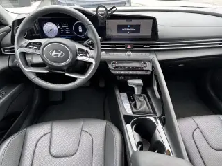 Hyundai ELANTRA 2025 Limited 4p Sedán
