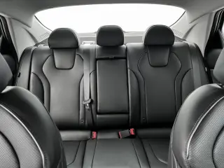 Hyundai ELANTRA Híbrido 2025 Limited 4p Sedan