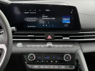 Hyundai ELANTRA Híbrido 2025 Limited 4p Sedan