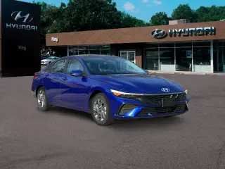 Hyundai ELANTRA 2024 SEL 4p Sedan