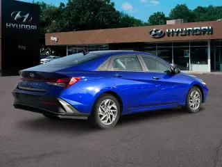 Hyundai ELANTRA 2024 SEL 4p Sedan