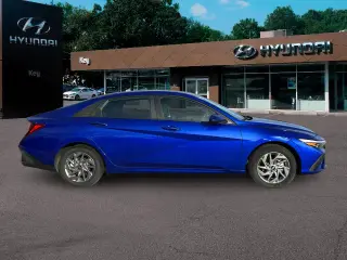 Hyundai ELANTRA 2024 SEL 4p Sedan