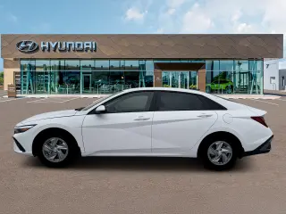 Hyundai ELANTRA 2026 SE Sedán 4p.