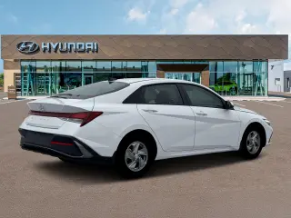 Hyundai ELANTRA 2026 SE Sedán 4p.