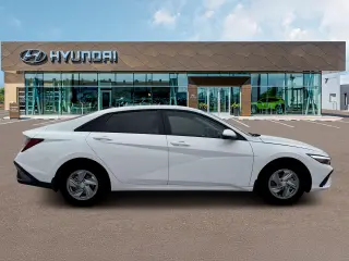 Hyundai ELANTRA 2026 SE Sedán 4p.