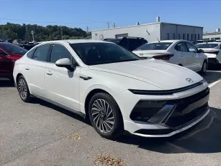 Hyundai SONATA Hybrid 2025 SEL 4p Sedan