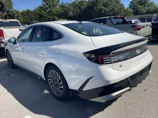 Hyundai SONATA Hybrid 2025 SEL 4p Sedan