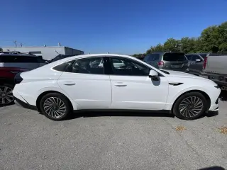 Hyundai SONATA Hybrid 2025 SEL 4p Sedan