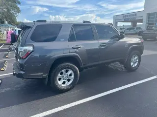 Toyota 4Runner 2022 4x2 SR5 4p SUV